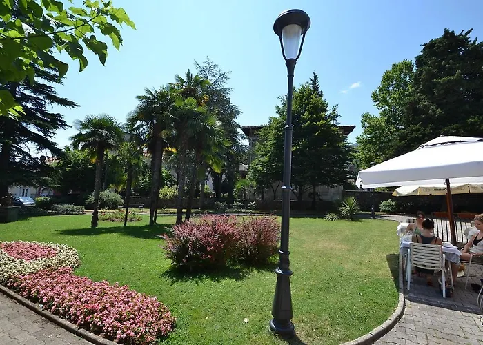 Josip By Interhome * メドヴェヤ